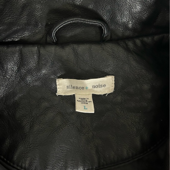 Urban Outfitters Silence + Noise black pebbled leather biker jacket Size L - Picture 4 of 4
